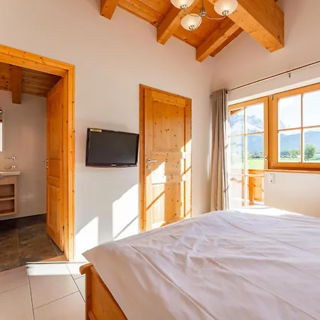 Maxima I - In - Out *