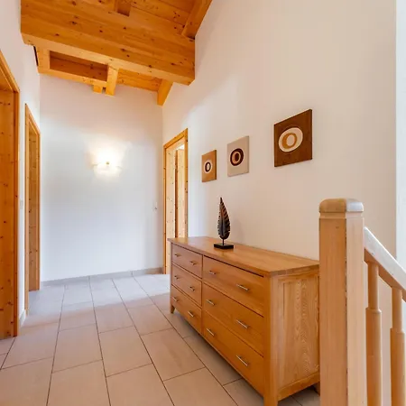 Maxima I - In - Out Sankt Jakob in Haus